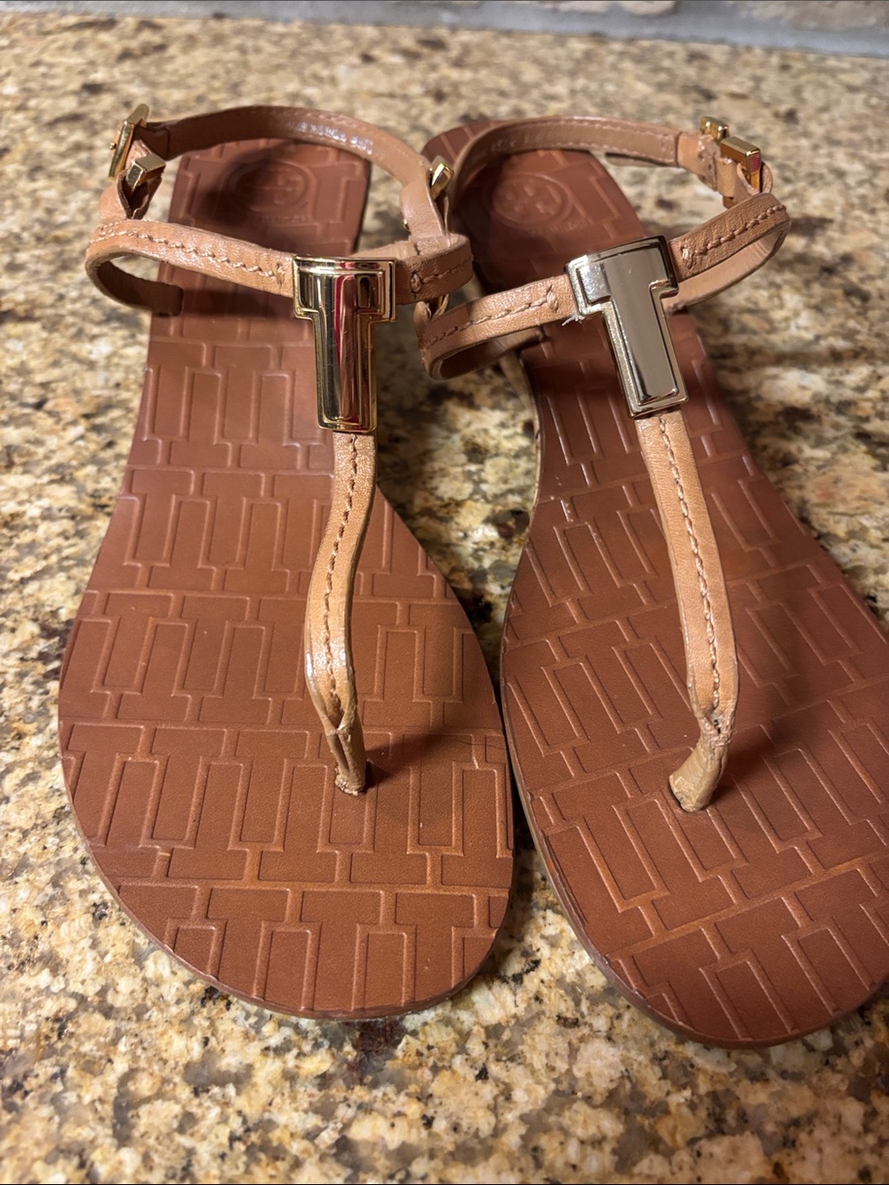 Tory Burch sz 8M Pauline Tan Leather T-Strap Wedge Sandals
